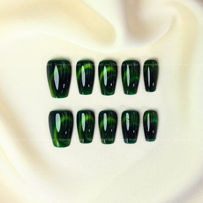 Press-on Nails Wicked Green