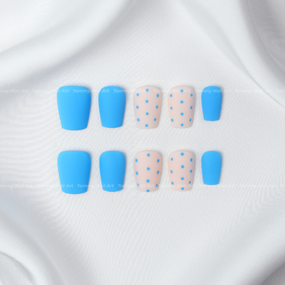 Press-on Nails Poolside Dot