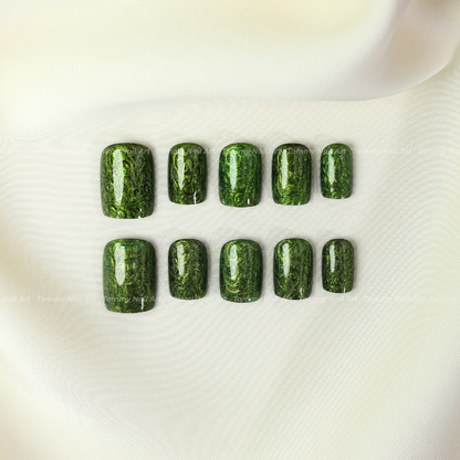 Press-on Nails Goblin Glow